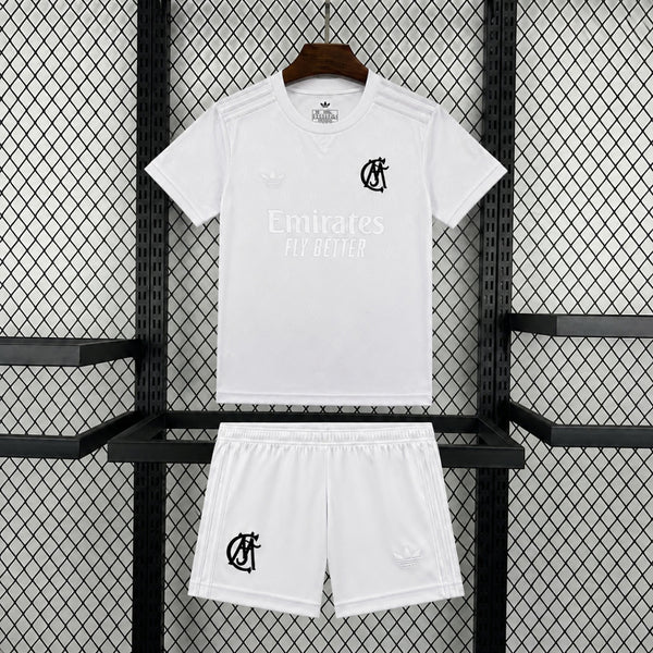 Maillot Enfant Real Madrid Concept "125th Anniversary Size:16" 2026/2027