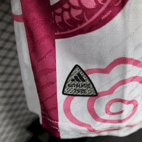 Maillot Joueur Japon Edition "Rose Dragon" 2025/2026 — vue 2