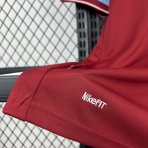 Maillot Rétro Aston Villa Domicile 2009/2010