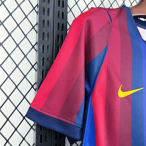 Maillot FC Barcelone Domicile 2026/2027 — vue 3