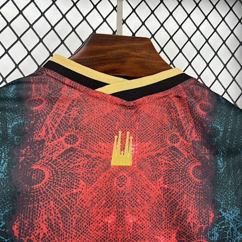 Maillot FC Barcelone Rétro Concept "Baroque Rouge" 2021/2022 — vue 3