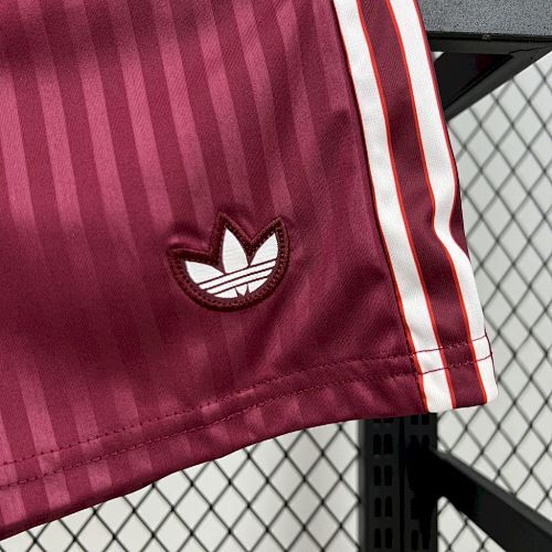 Maillot Enfant Bayern Munich Concept "Terrace Icons" 2025/2026 — vue 3