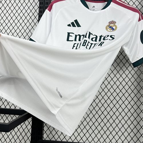 Maillot Real Madrid Domicile 2026/2027 — vue 4