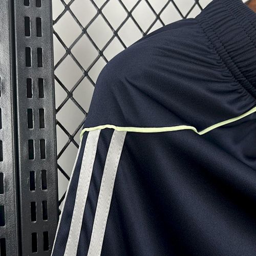 Short Real Madrid Extérieur 2025
