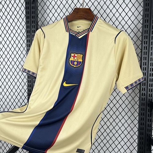 Maillot FC Barcelone Edition "Or Marine" 2025/2026 — vue 4
