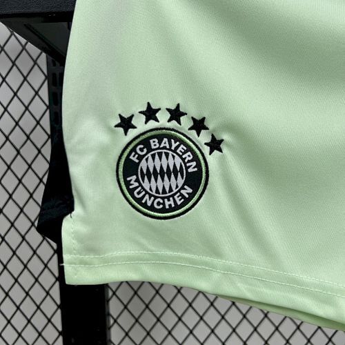 Maillot Enfant Bayern Munich Concept "Vert Etoiles" 2025/2026 — vue 5