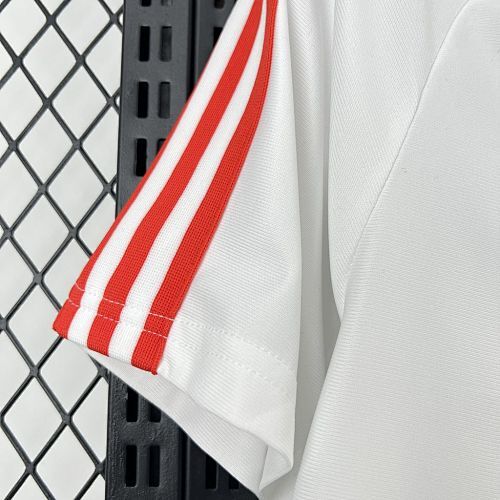 Maillot Liverpool Concept "Originals Terrace Icons" 2026/2027 — vue 6