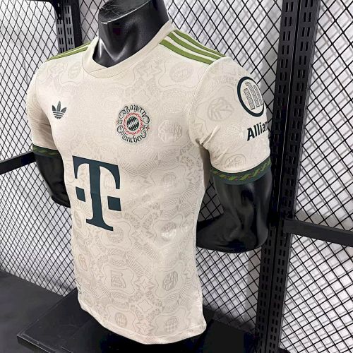 Maillot Joueur Bayern Oktoberfest 2025/2026