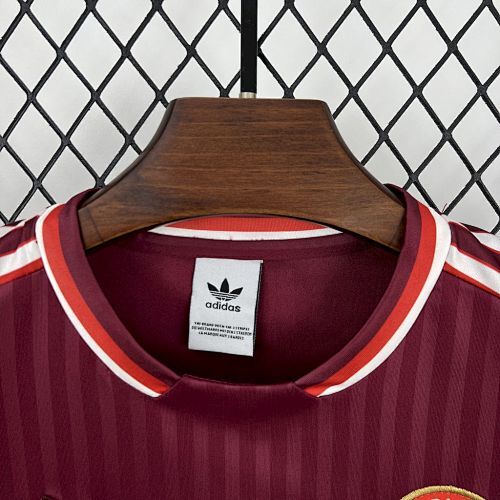 Maillot Enfant Bayern Munich Concept "Terrace Icons" 2025/2026 — vue 9