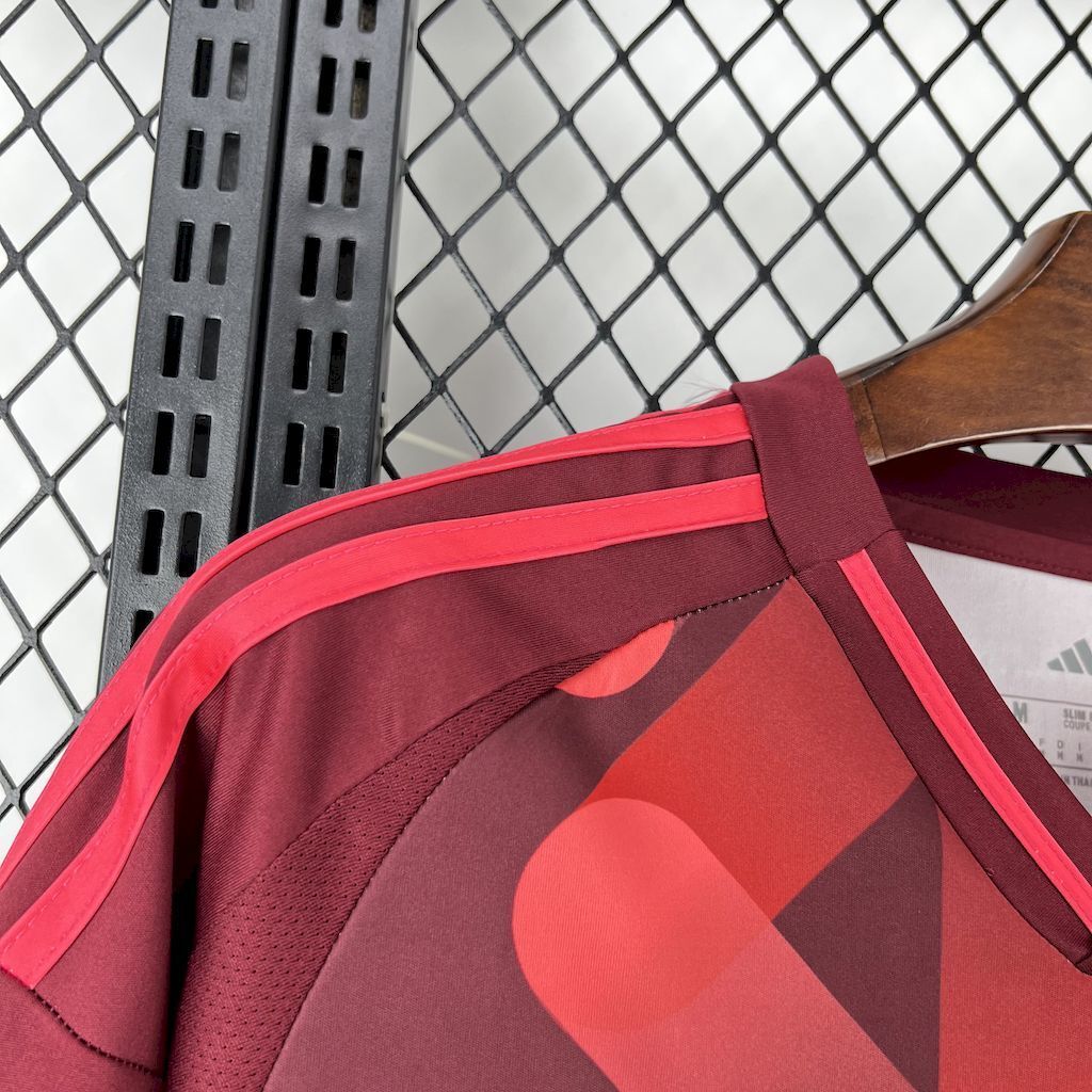 Japan Home Jersey 2025/2026