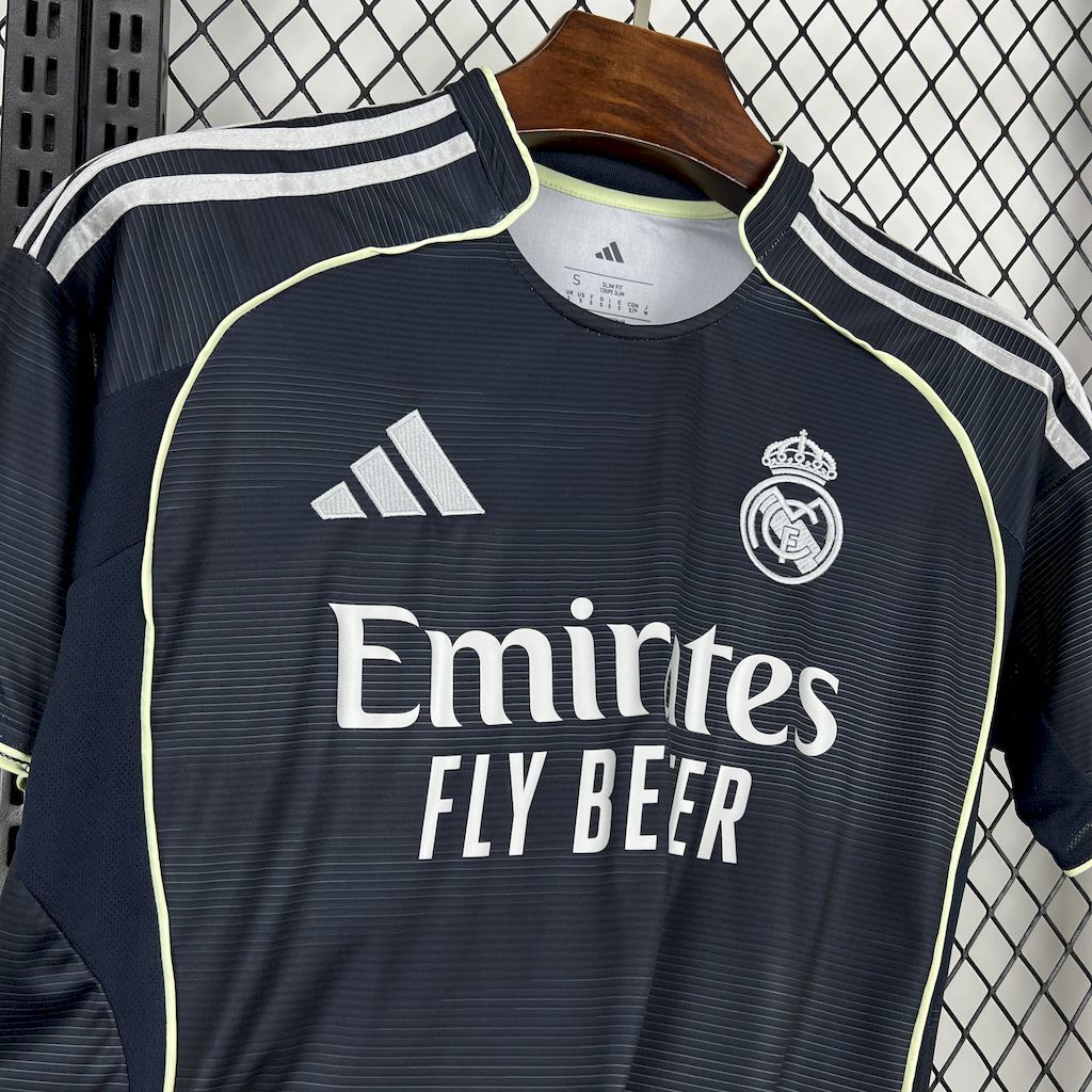 Maillot Real Madrid Extérieur 2025/2026