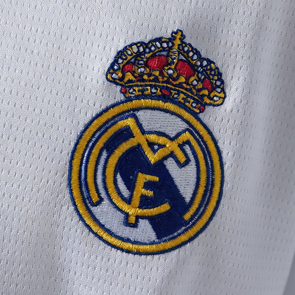 Maillot Enfant Real Madrid Domicile 2026/2027 — vue 4